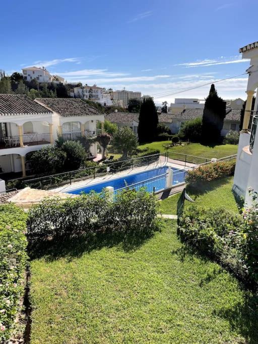 Appartamento lux 2 kmr app Stella Blanca met zwembaden airco en zeezicht Fuengirola Esterno foto