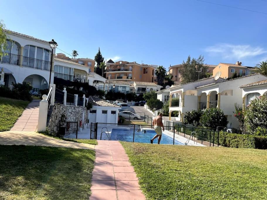 Appartamento lux 2 kmr app Stella Blanca met zwembaden airco en zeezicht Fuengirola Esterno foto