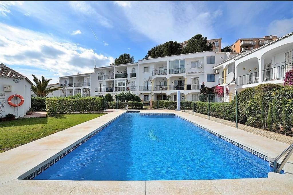 Appartamento lux 2 kmr app Stella Blanca met zwembaden airco en zeezicht Fuengirola Esterno foto
