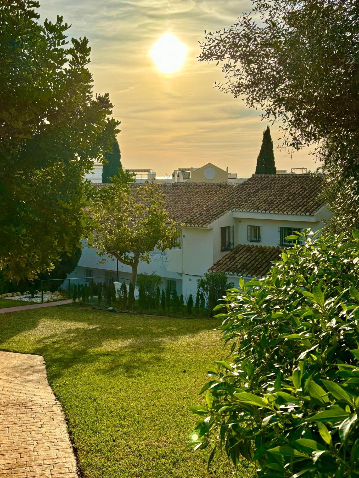 Appartamento lux 2 kmr app Stella Blanca met zwembaden airco en zeezicht Fuengirola Esterno foto